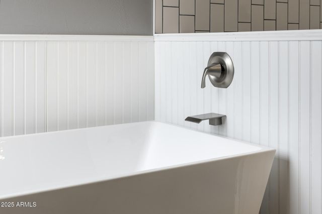 35310 S PINNACLE Place, Black Canyon City, AZ 85324