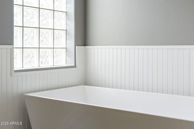 35310 S PINNACLE Place, Black Canyon City, AZ 85324