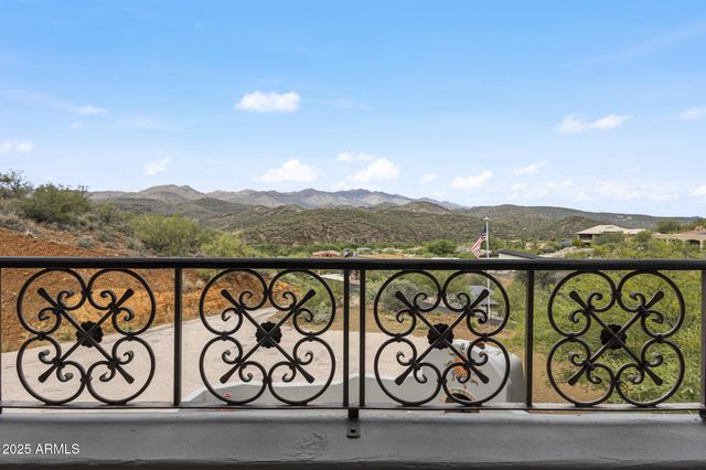 35310 S PINNACLE Place, Black Canyon City, AZ 85324