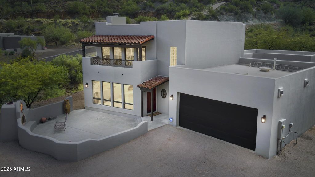 35310 S PINNACLE Place, Black Canyon City, AZ 85324