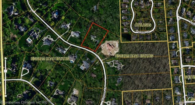 32870 Bingham Lane, Bingham Farms Village, MI 48025