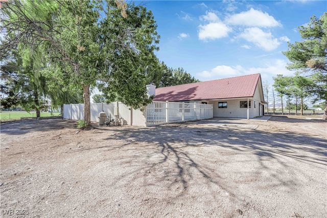 1917 North Moapa Valley Boulevard, Logandale, NV 89021