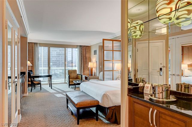 125 East Harmon Avenue 17807, Las Vegas, NV 89109