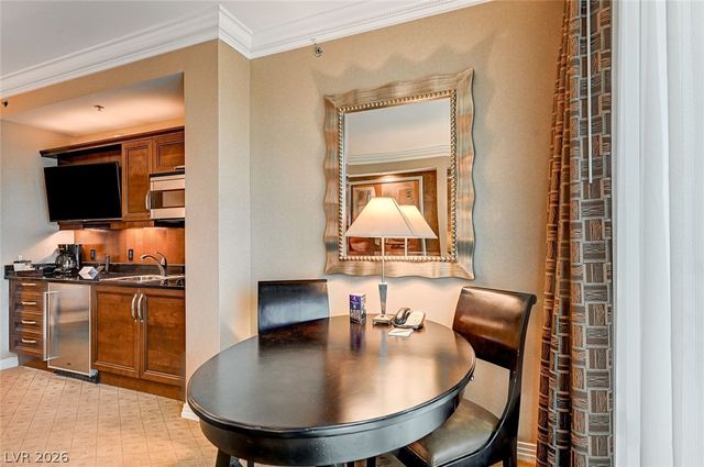 125 East Harmon Avenue 17807, Las Vegas, NV 89109