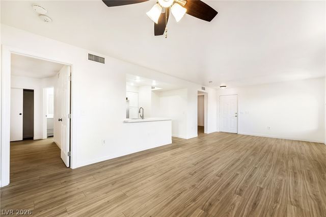 7950 West Flamingo Road 1087, Las Vegas, NV 89147