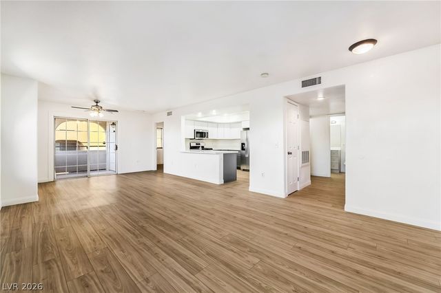 7950 West Flamingo Road 1087, Las Vegas, NV 89147