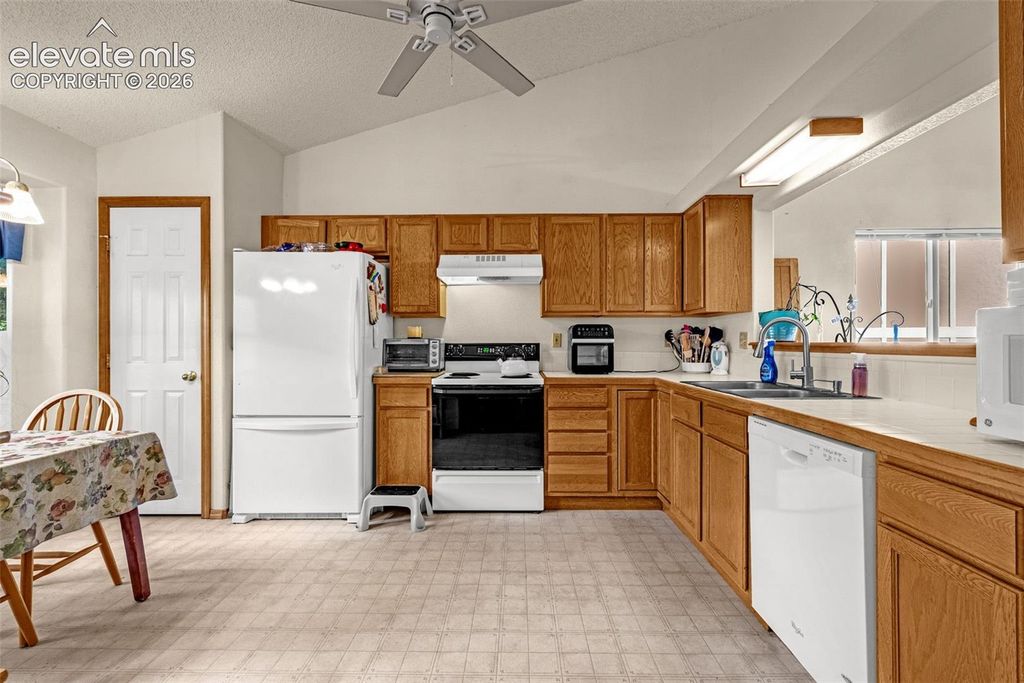 6540 Turkey Tracks Road, Colorado Springs, CO 80922 — photo 4