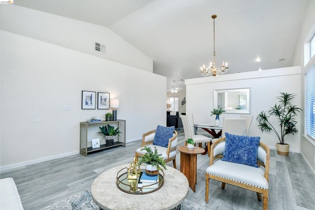 3879 Harvest Cir, Oakley, CA 94561