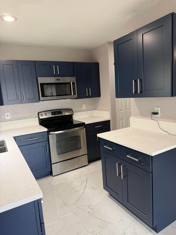 9831 NW 24th Street, Sunrise, FL 33322