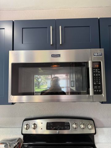 9831 NW 24th Street, Sunrise, FL 33322