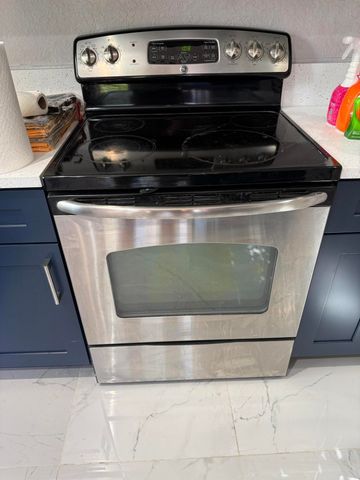 9831 NW 24th Street, Sunrise, FL 33322