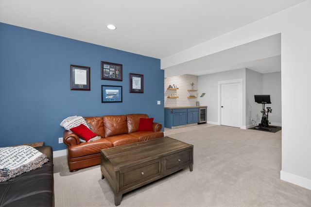 2911 Remy Court NE, Grand Rapids, MI 49505