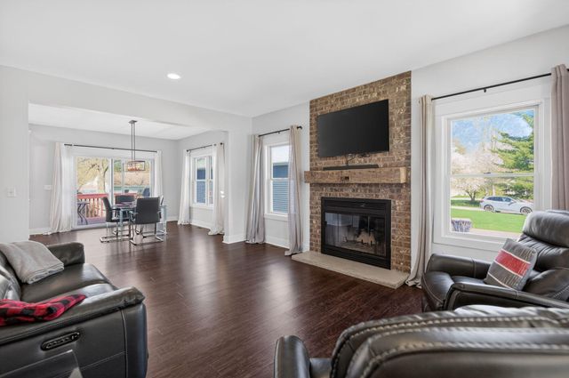 2911 Remy Court NE, Grand Rapids, MI 49505