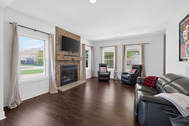 2911 Remy Court NE, Grand Rapids, MI 49505