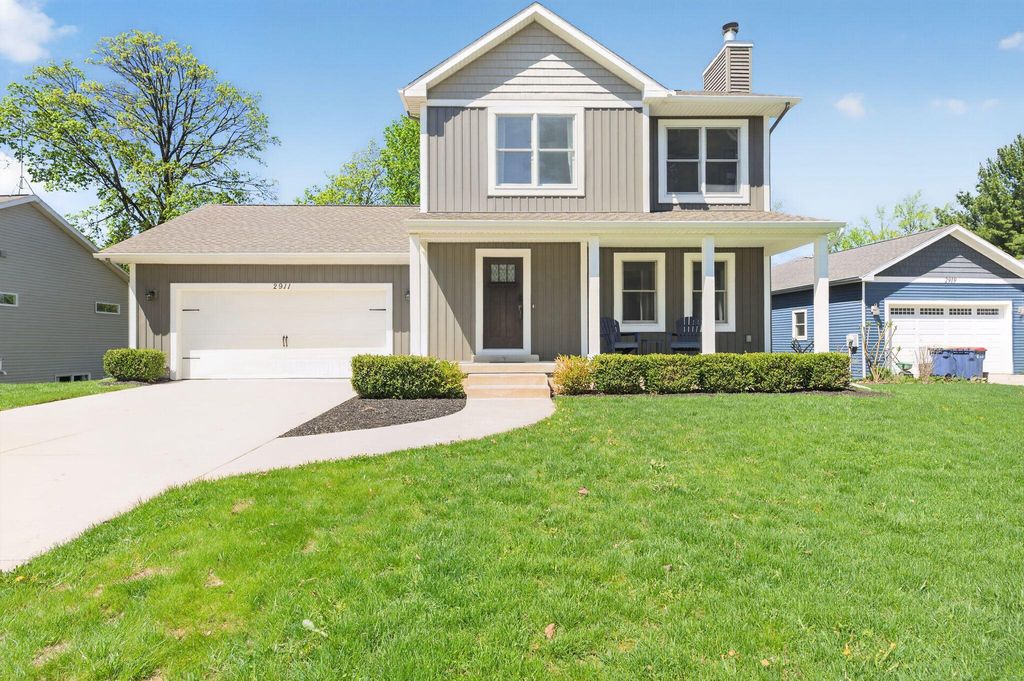 2911 Remy Court NE, Grand Rapids, MI 49505