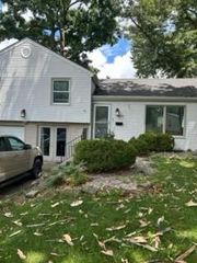 6809 Hadley Street, Overland Park, KS 66204
