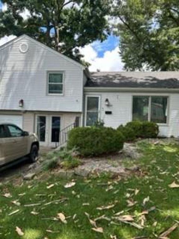 6809 Hadley Street, Overland Park, KS 66204