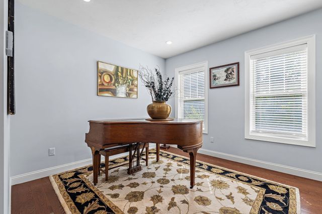 4 Wisteria Lane, Maynard, MA 01754