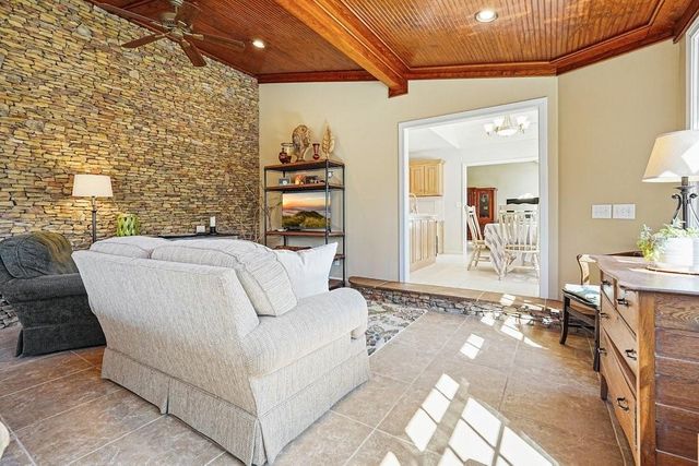 2564 Chestea Drive NE, Marietta, GA 30066