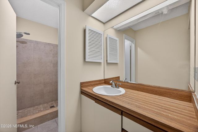 3801 CROWN POINT Road 1292, Jacksonville, FL 32257