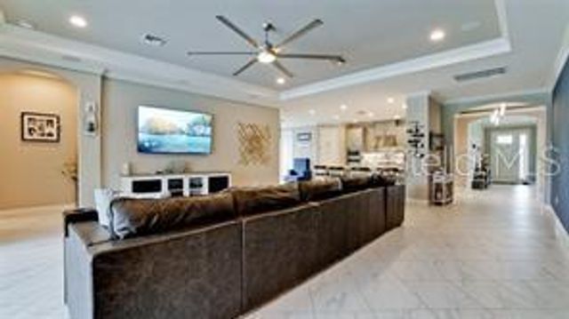 5738 HYDRANGEA CIRCLE, Sarasota, FL 34238