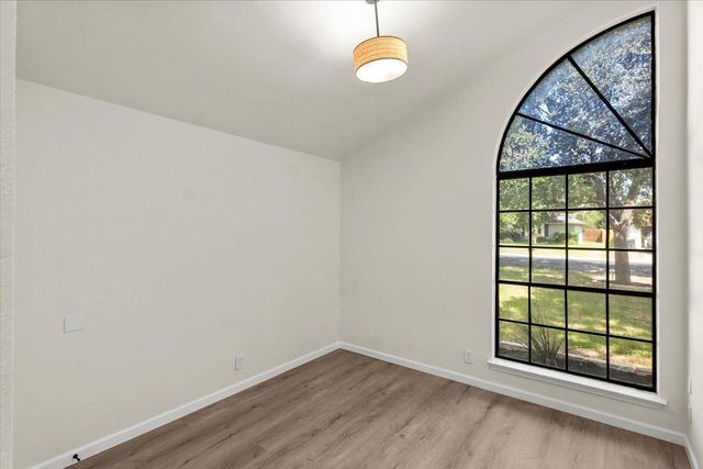201 Susana LN, Georgetown, TX 78628
