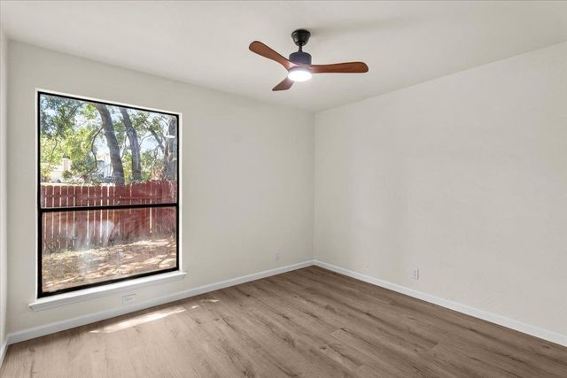 201 Susana LN, Georgetown, TX 78628