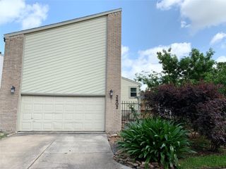 2402 Intrepid Way, League City, TX 77573
