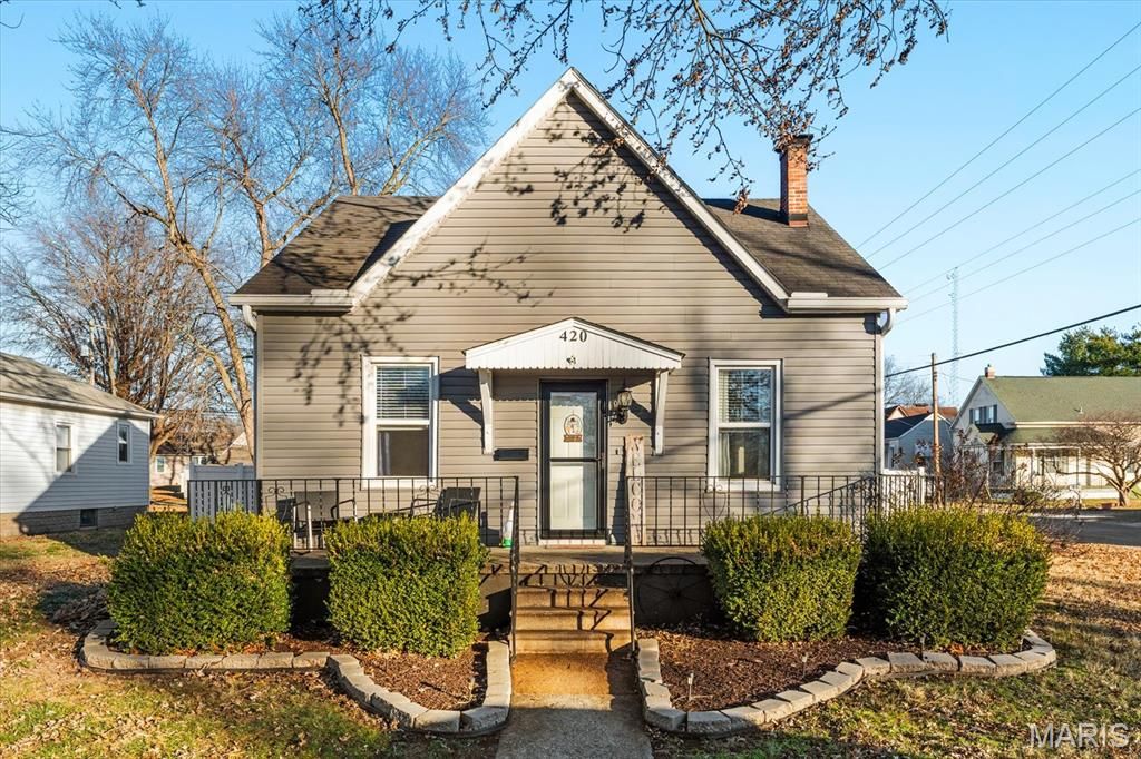 420 S Walnut Street, Trenton, IL 62293