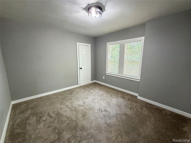 18217 Prairie Street, Detroit, MI 48221