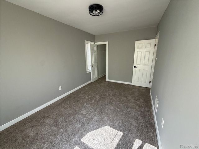 18217 Prairie Street, Detroit, MI 48221