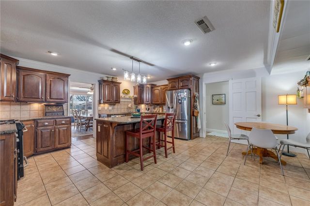 1106 Ranch Drive, Springdale, AR 72762