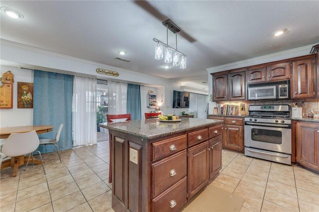 1106 Ranch Drive, Springdale, AR 72762