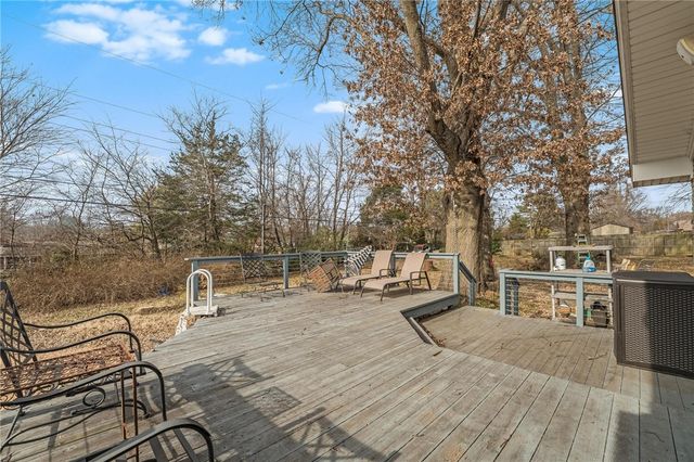 1106 Ranch Drive, Springdale, AR 72762