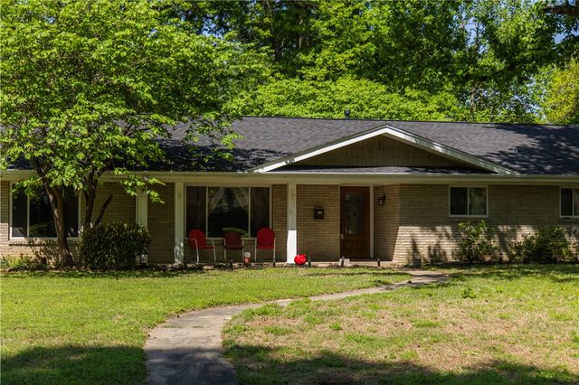 1106 Ranch Drive, Springdale, AR 72762