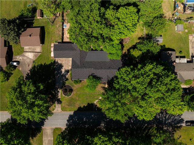 1106 Ranch Drive, Springdale, AR 72762