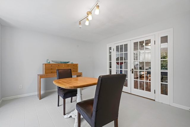 17 Eric Ln, North Attleboro, MA 02760