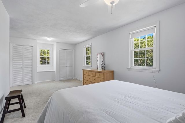 17 Eric Ln, North Attleboro, MA 02760