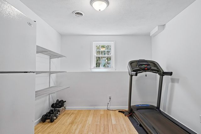 17 Eric Ln, North Attleboro, MA 02760
