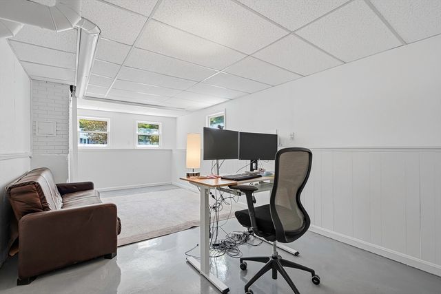 17 Eric Ln, North Attleboro, MA 02760