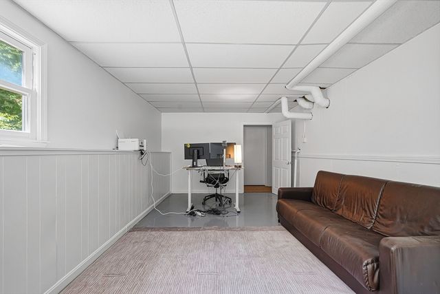 17 Eric Ln, North Attleboro, MA 02760