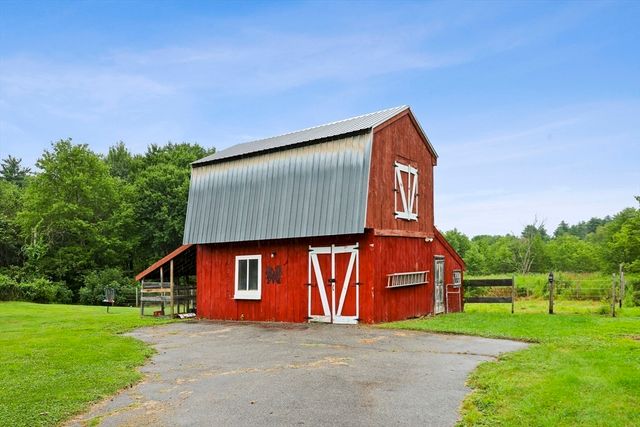 401 N Washington St, Belchertown, MA 01007