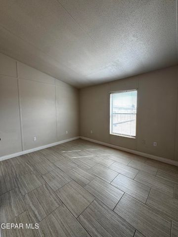 15064 Mandaville Avenue, El Paso, TX 79928