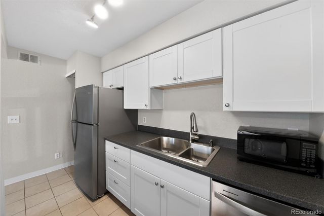 12366 W Nevada Place 204, Lakewood, CO 80228