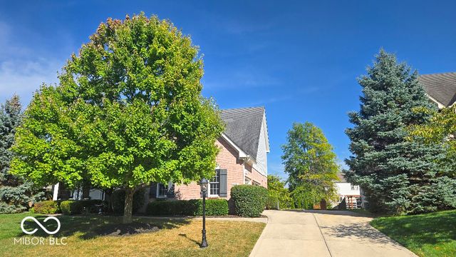 10030 Wading Crane Avenue, Fishers, IN 46055