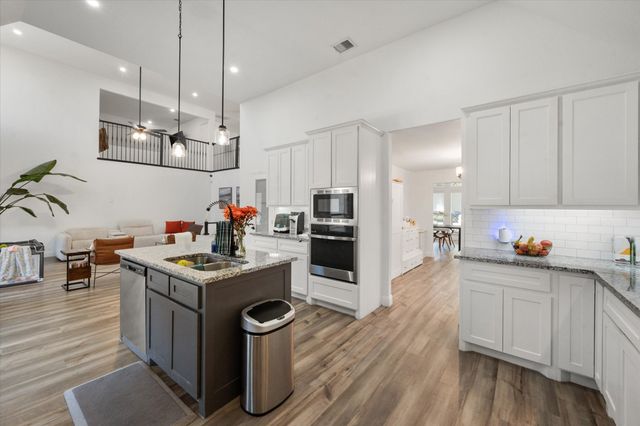 4215 Murwick Drive, Arlington, TX 76016
