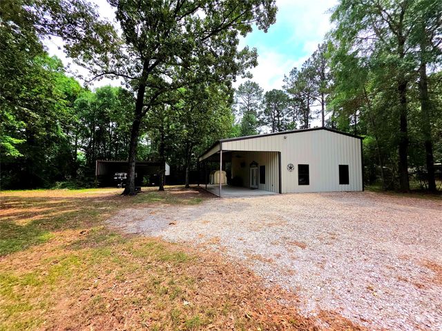 51 Roatan Drive, Point Blank, TX 77364