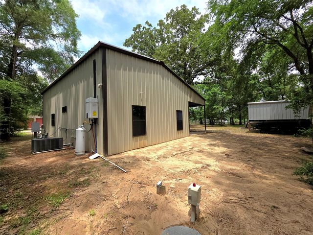 51 Roatan Drive, Point Blank, TX 77364