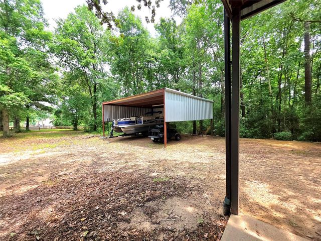 51 Roatan Drive, Point Blank, TX 77364