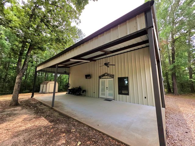 51 Roatan Drive, Point Blank, TX 77364